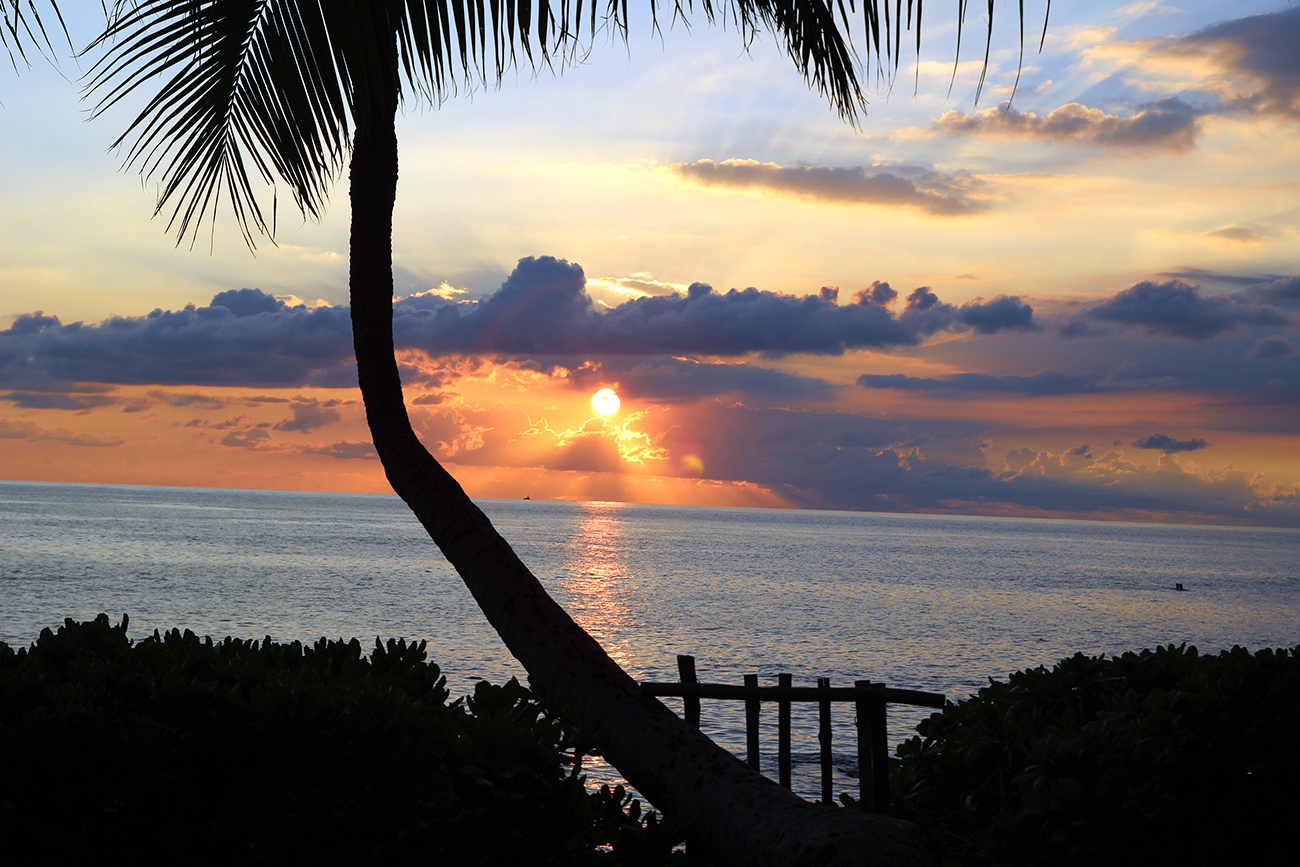 Free image: Sunset at Hawaii